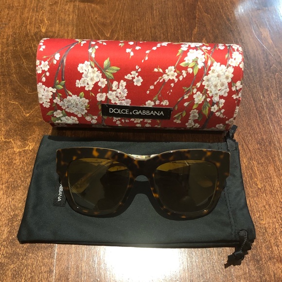 Dolce & Gabbana Sunglasses - Picture 2 of 5